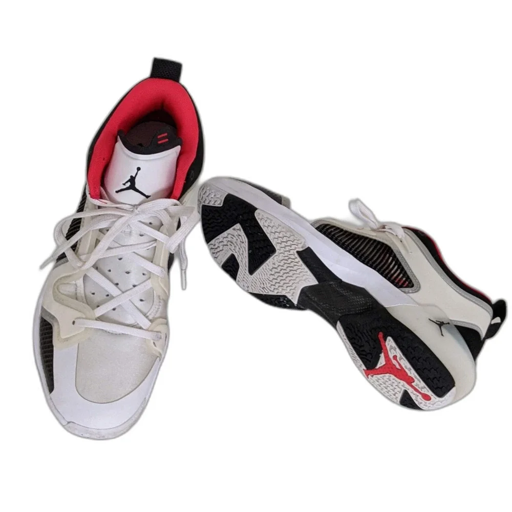 Men's Vintage Nike Air Jordan 37 XXXVII Low Siren Red White Black Sneakers 12 - Picture 1 of 8